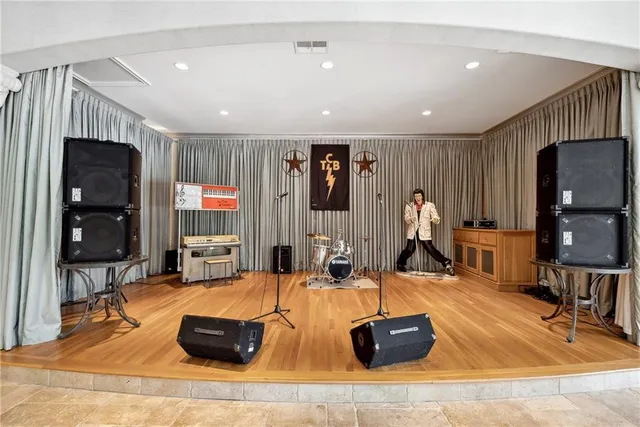 $6,000,000 | 811 Hawks Nest Court, Ball Ground, GA 30107