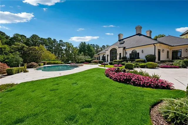 $6,000,000 | 811 Hawks Nest Court, Ball Ground, GA 30107