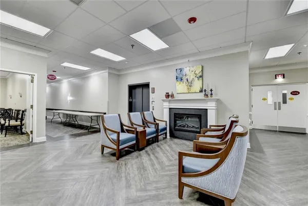 $2,448 | 300 Johnson Ferry Road, Unit A112, Atlanta, GA 30328