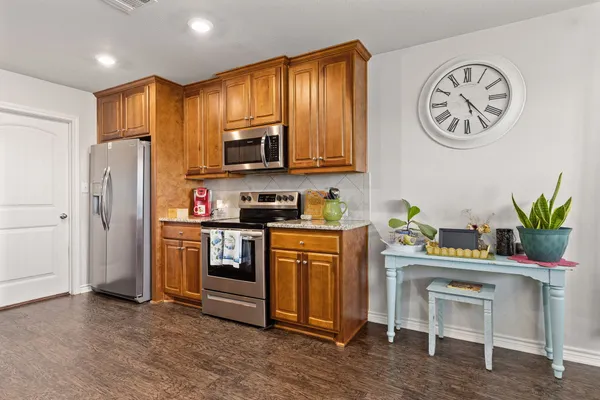 $595,000 | 4846 County Road 327, Granger, TX 76530