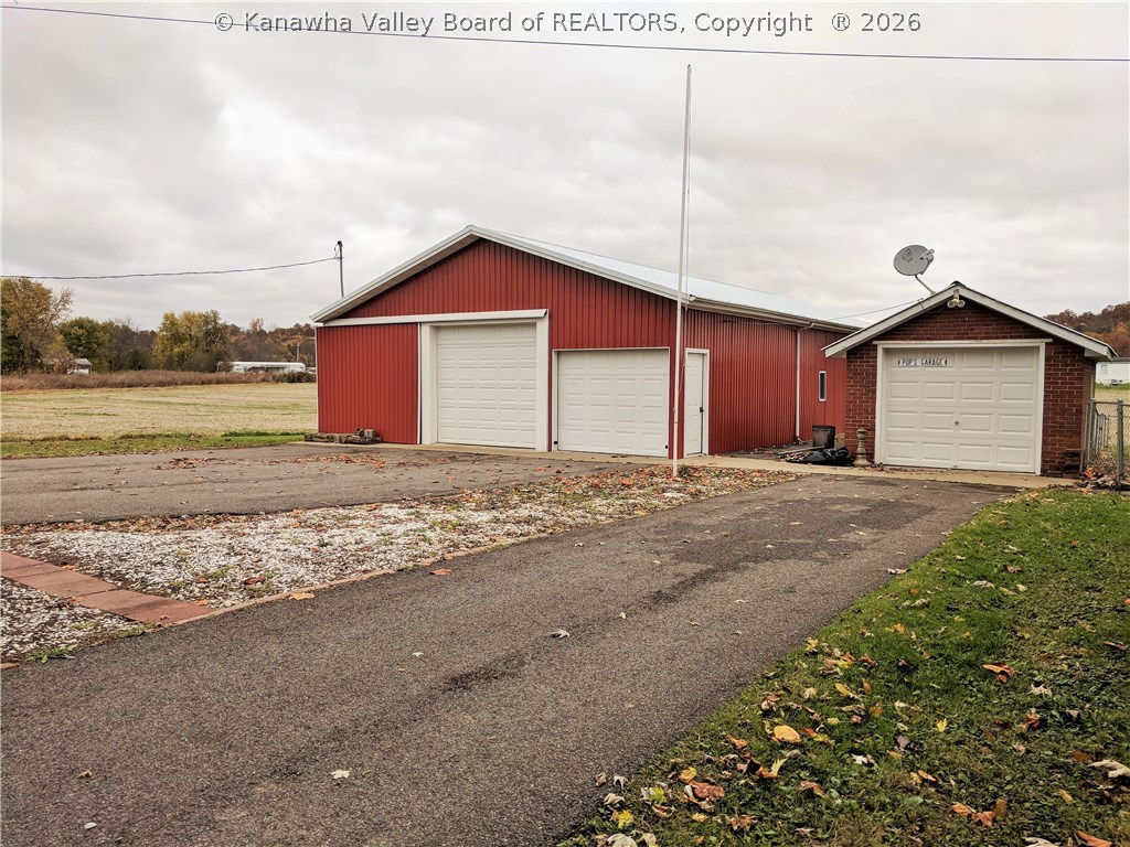 Tons of Storage, Vehicle Parking, Possible Mechanic's Garage