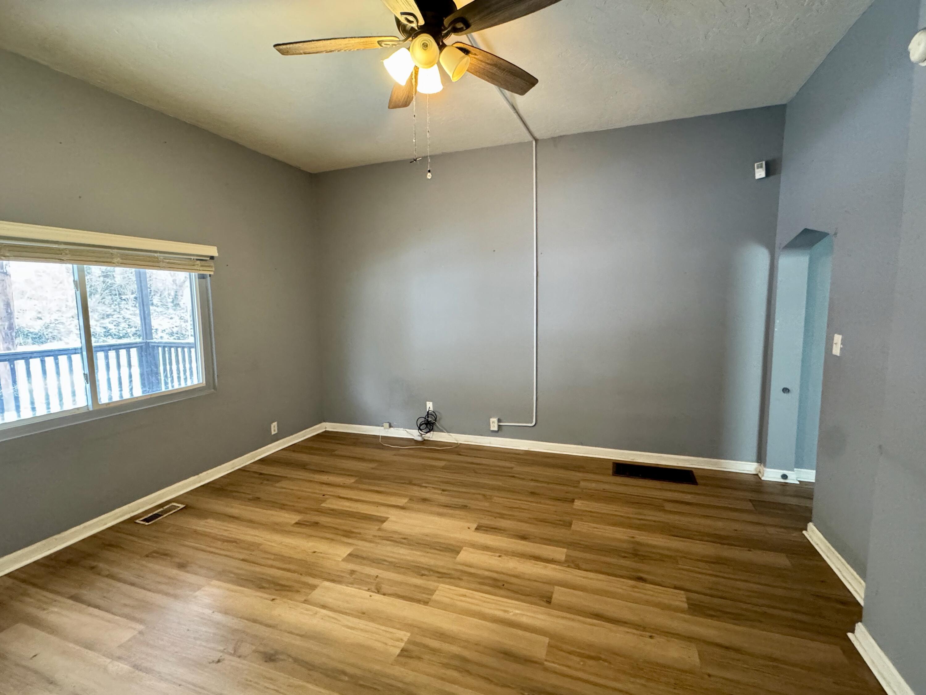 1007 6th Avenue Dayton, KY 41074 - Photo 3 of 25