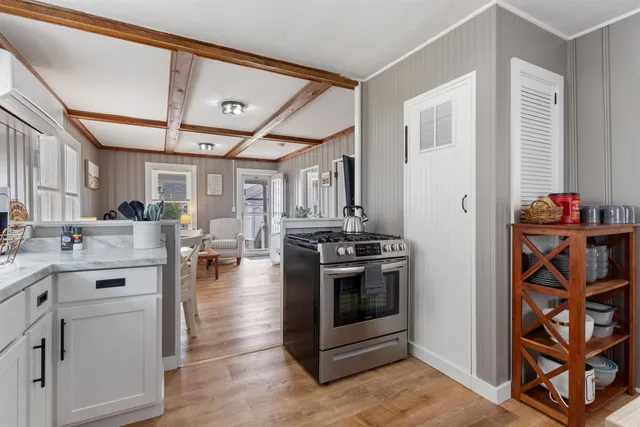 $2,100 | 2 Island Path, Unit 5, Hampton, NH 03842