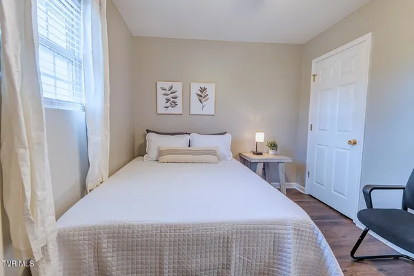 $1,200 | 109 Midnight Drive, Unit 2, Elizabethton, TN 37643