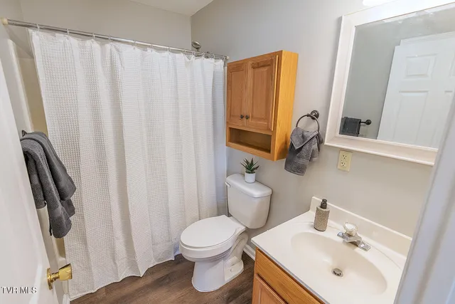 $1,000 | 109 Midnight Drive, Unit 2, Elizabethton, TN 37643