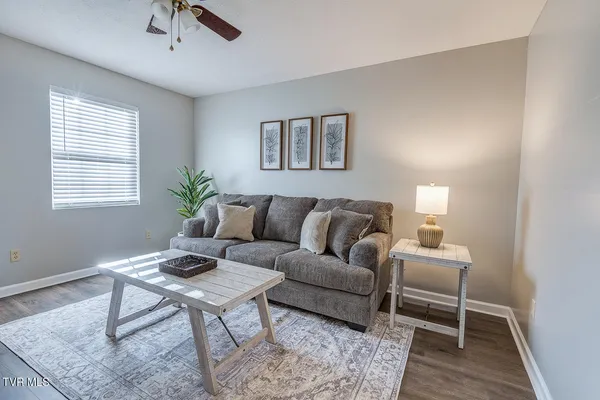 $1,200 | 109 Midnight Drive, Unit 2, Elizabethton, TN 37643