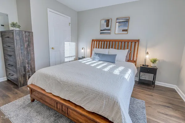 $1,200 | 109 Midnight Drive, Unit 2, Elizabethton, TN 37643