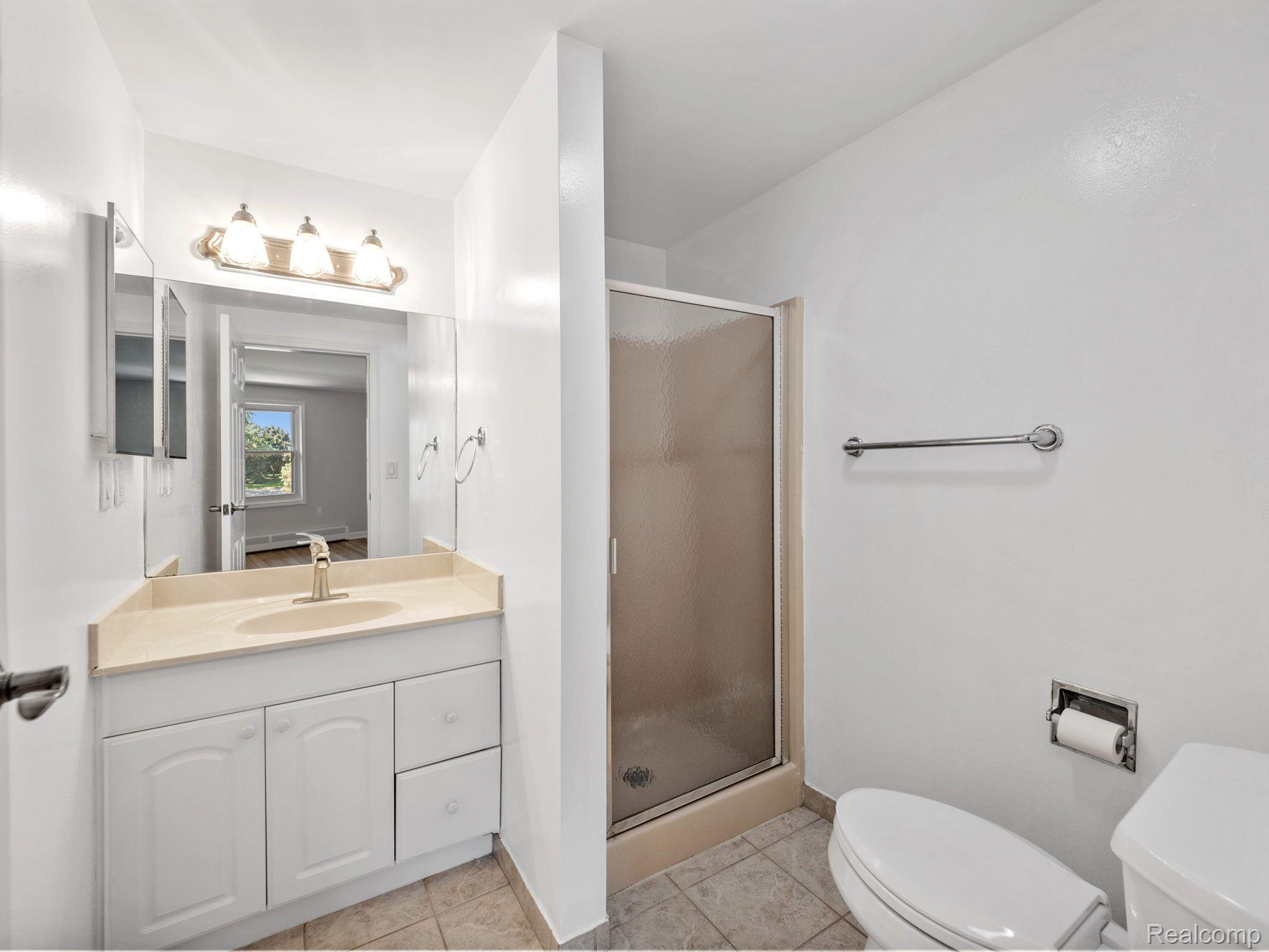 2233 London Bridge Drive, Unit 39 Rochester, MI 48307 - Photo 24 of 36 Gallery Image 24