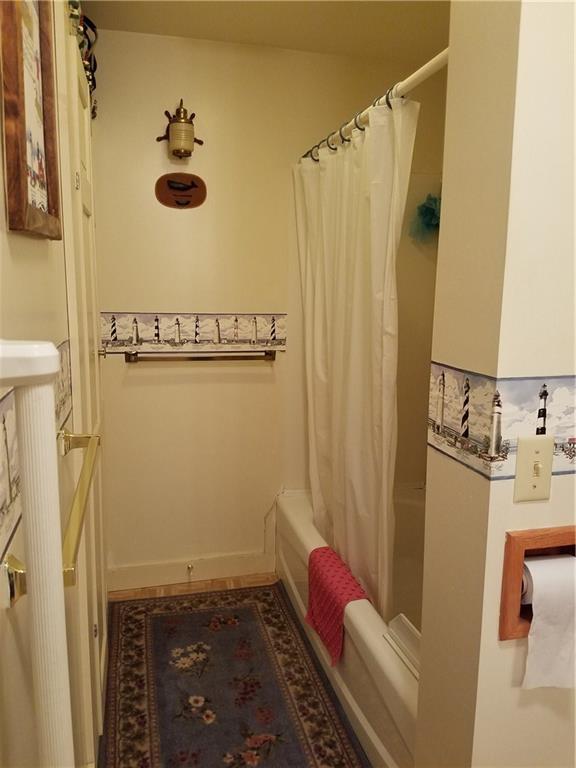 40 Middle Road Boothbay Harbor, ME 04538 - Photo 10 of 21 The first floor bathroom with...