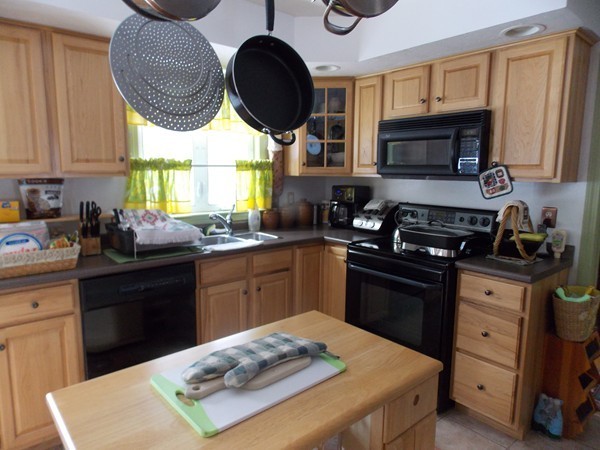 17 Kimball Road Amesbury, MA 01913 - Photo 3 of 14