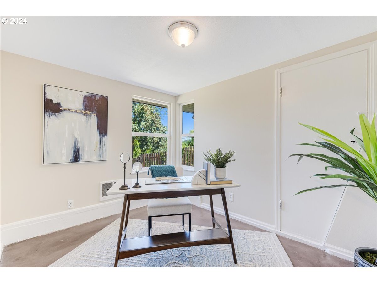 3345 Southwest Primrose Street Portland, OR 97219 - Photo 31 of 47 Gallery Image 31