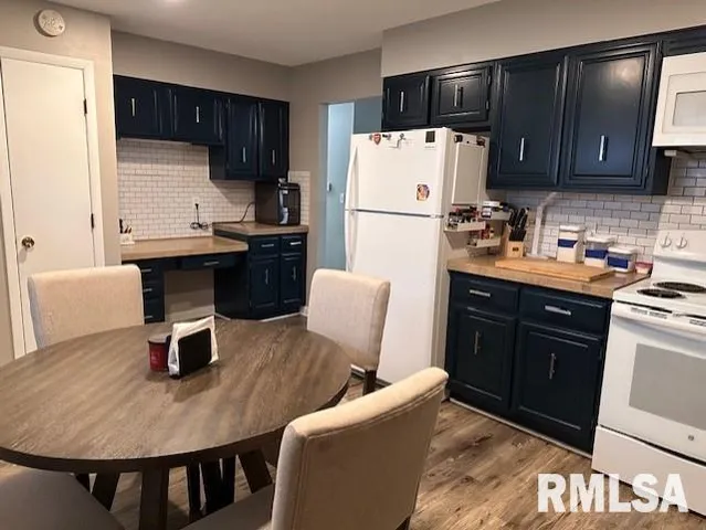 $157,500 | 1835 Cedar Street, Jacksonville, IL 62650