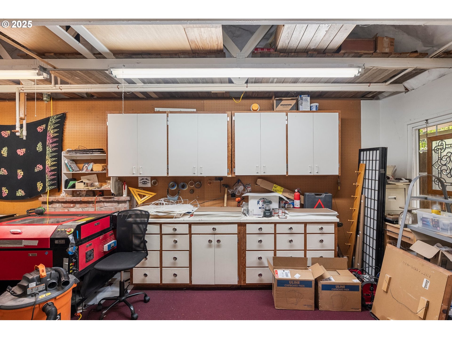 3515 Regent Avenue Eugene, OR 97401 - Photo 31 of 45 Laundry