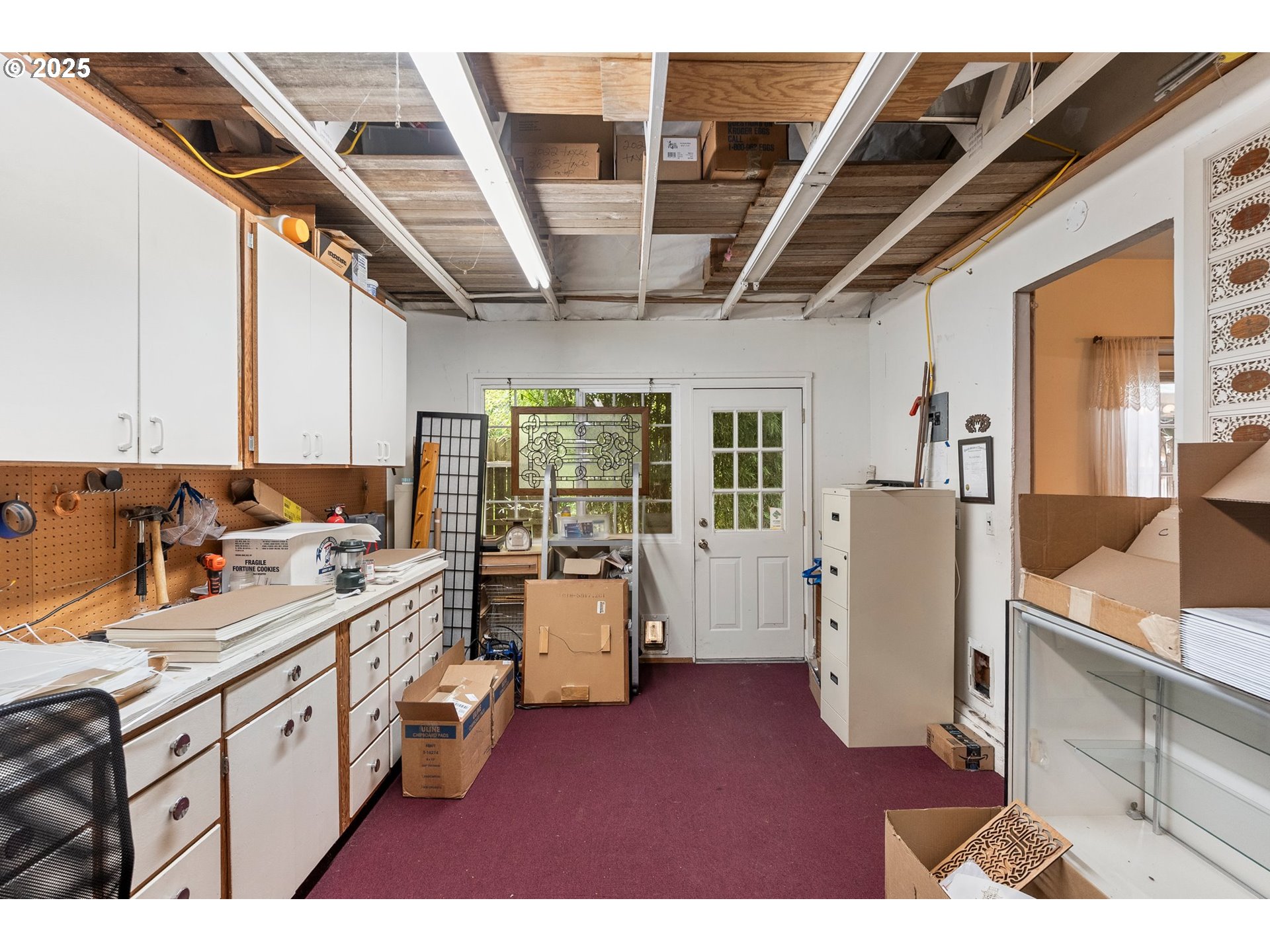 3515 Regent Avenue Eugene, OR 97401 - Photo 32 of 45 Laundry