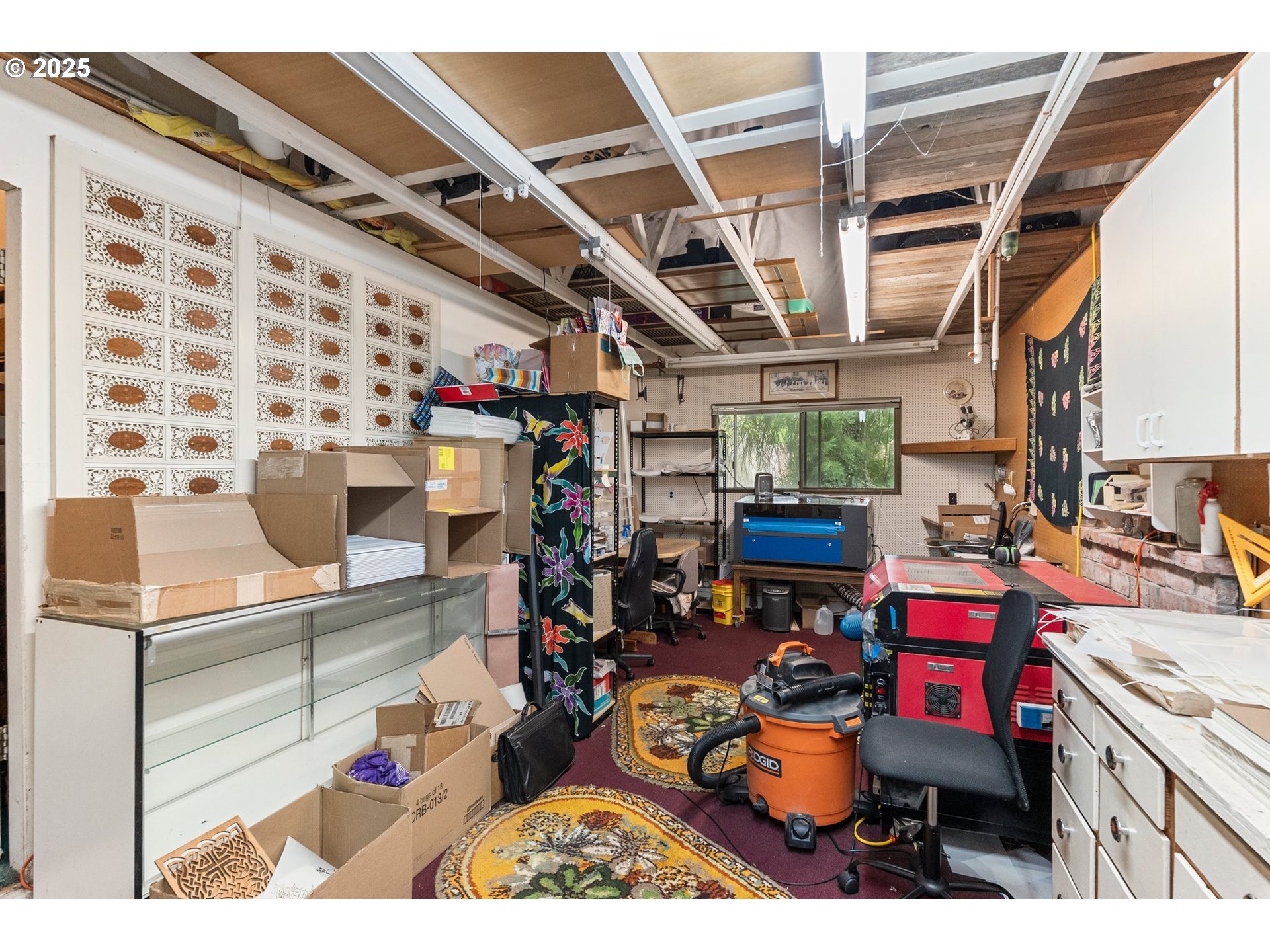 3515 Regent Avenue Eugene, OR 97401 - Photo 33 of 45 Shop