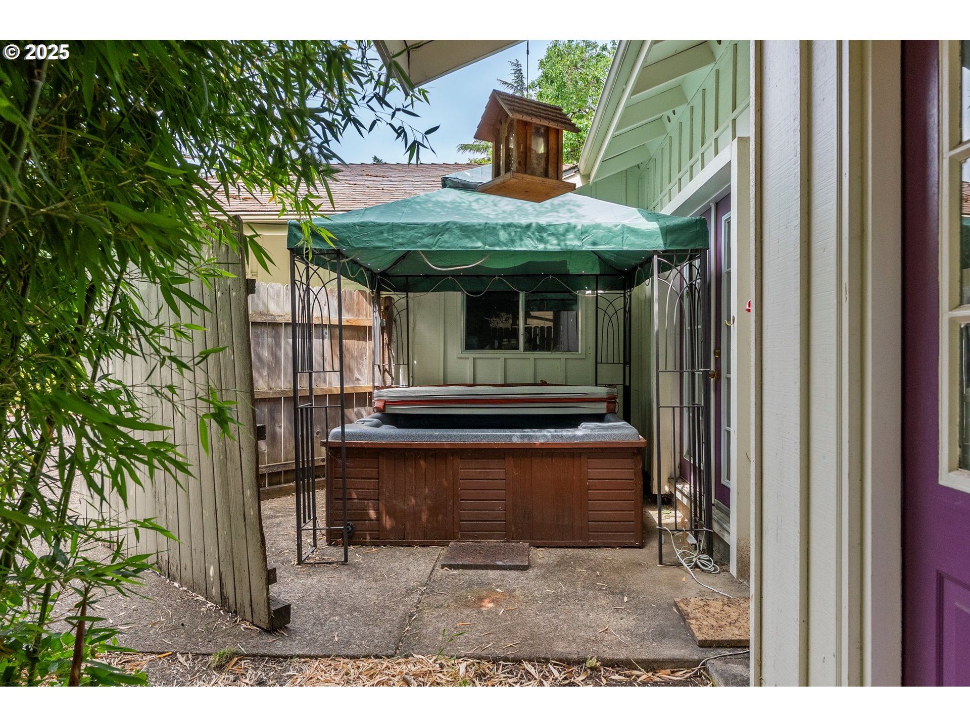 3515 Regent Avenue Eugene, OR 97401 - Photo 34 of 45 Shop