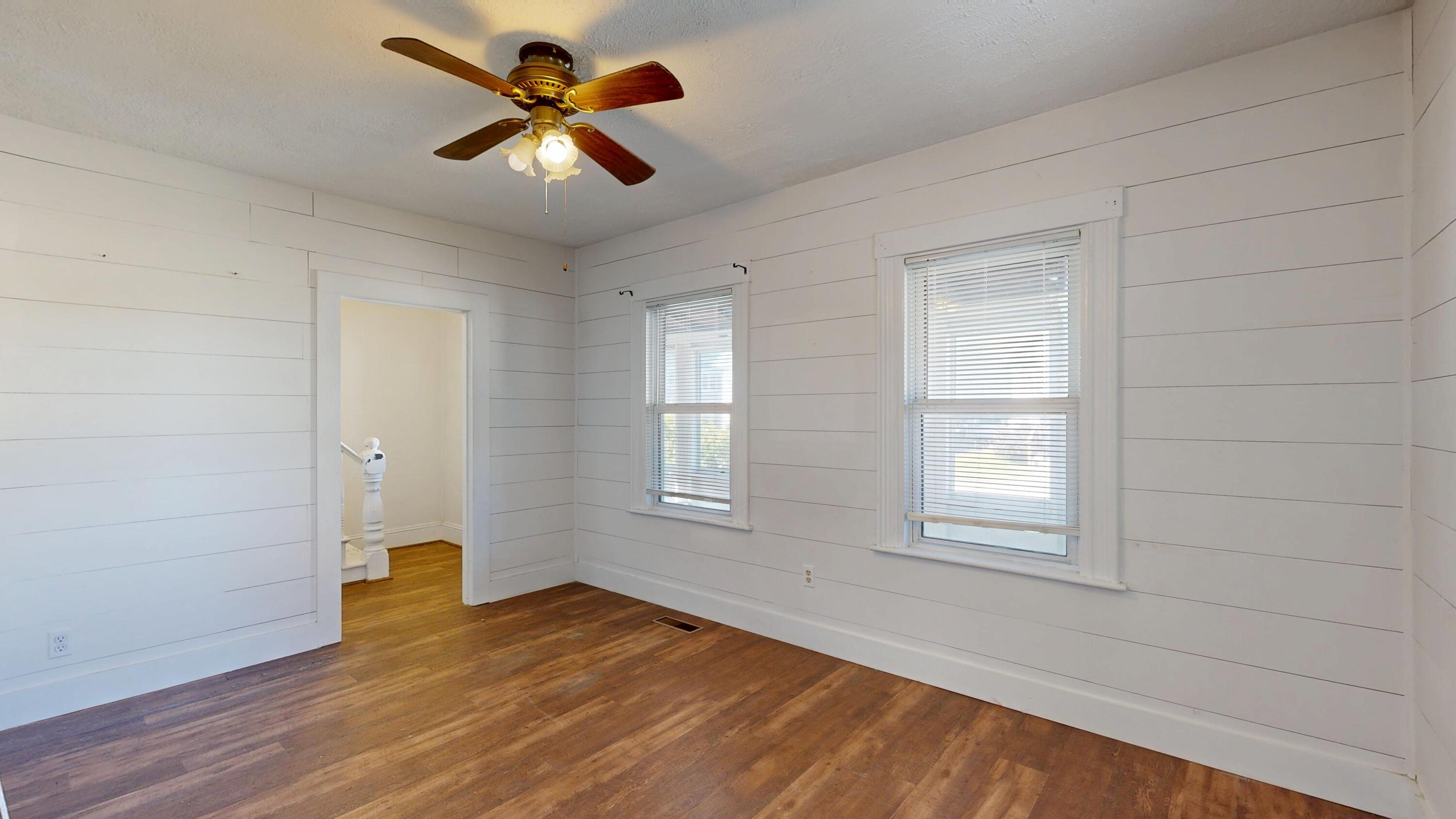 138 Spring Street Gardiner, ME 04345 - Photo 12 of 47 Living Room
