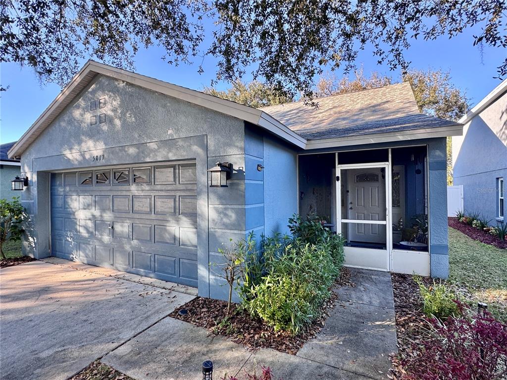 5817 Tanagerlake Road Lithia, FL 33547 - Photo 2 of 4