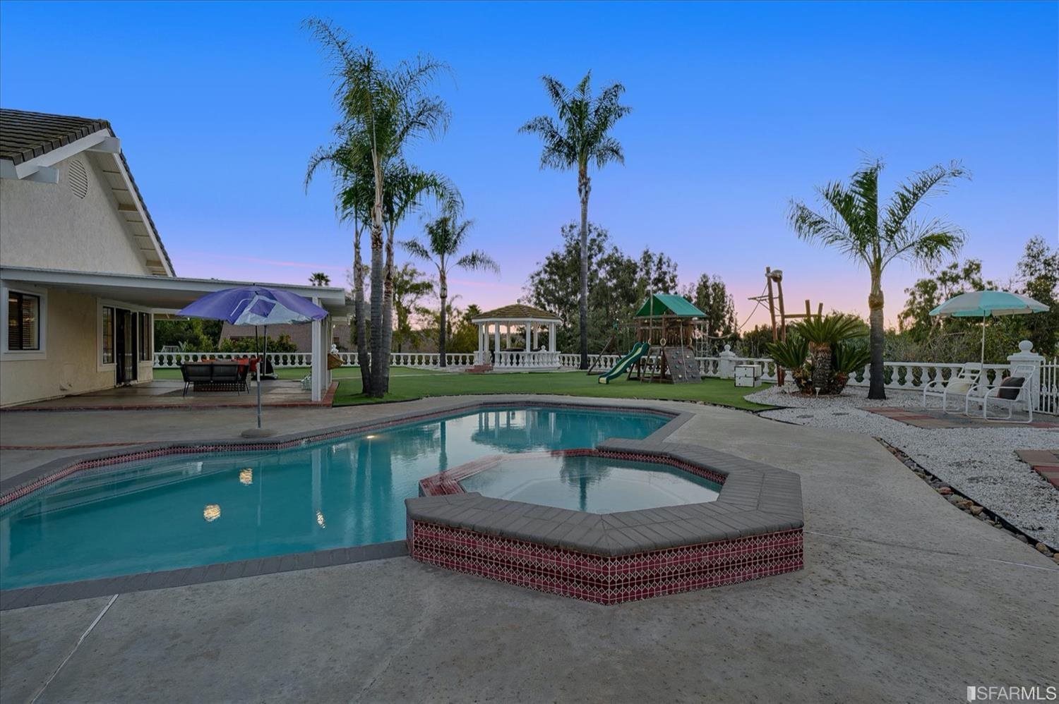 14274 Ipava Drive Poway, CA 92064 - Photo 10 of 43