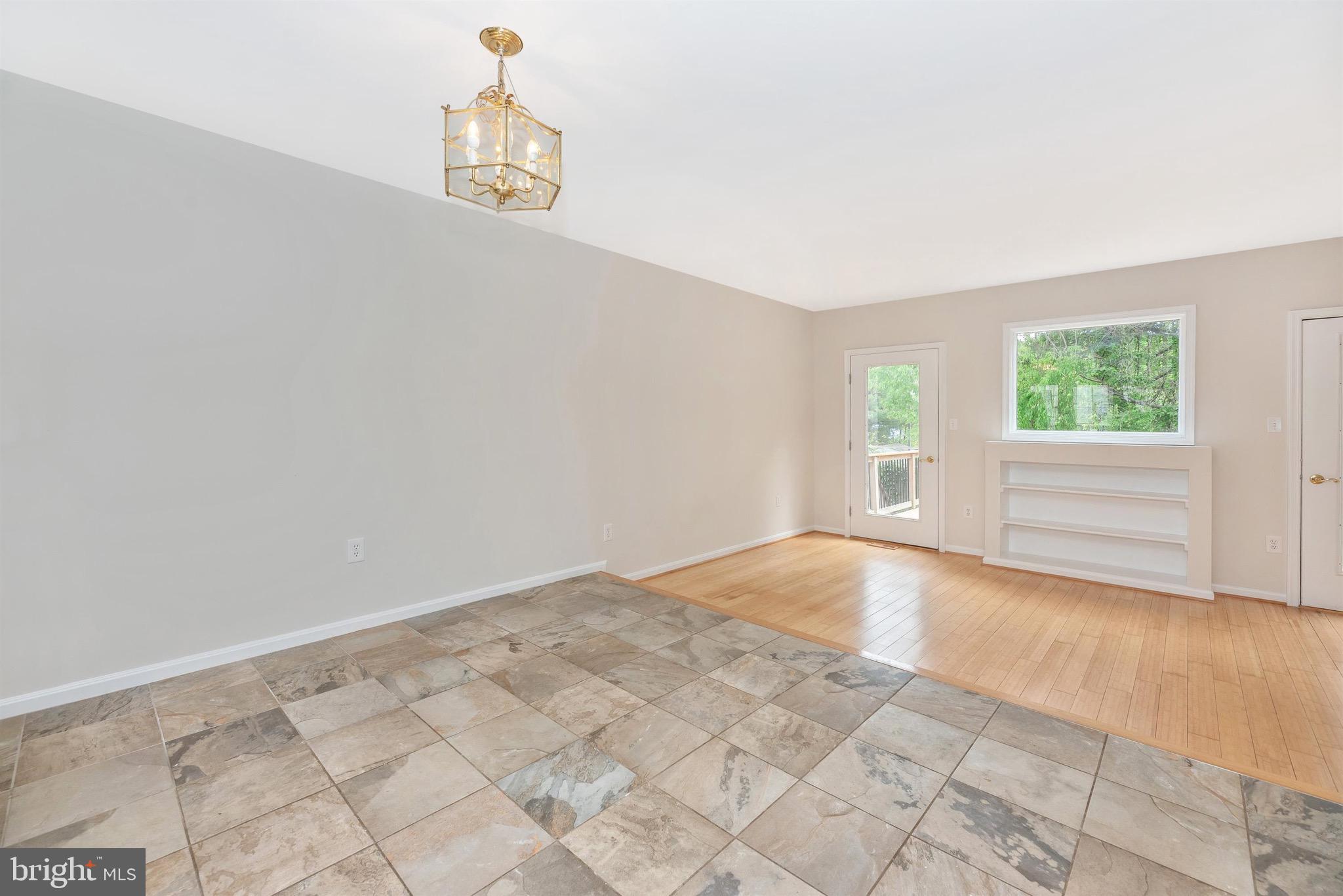 68 Victoria Square Frederick, MD 21702 - Photo 17 of 54 Dining Room