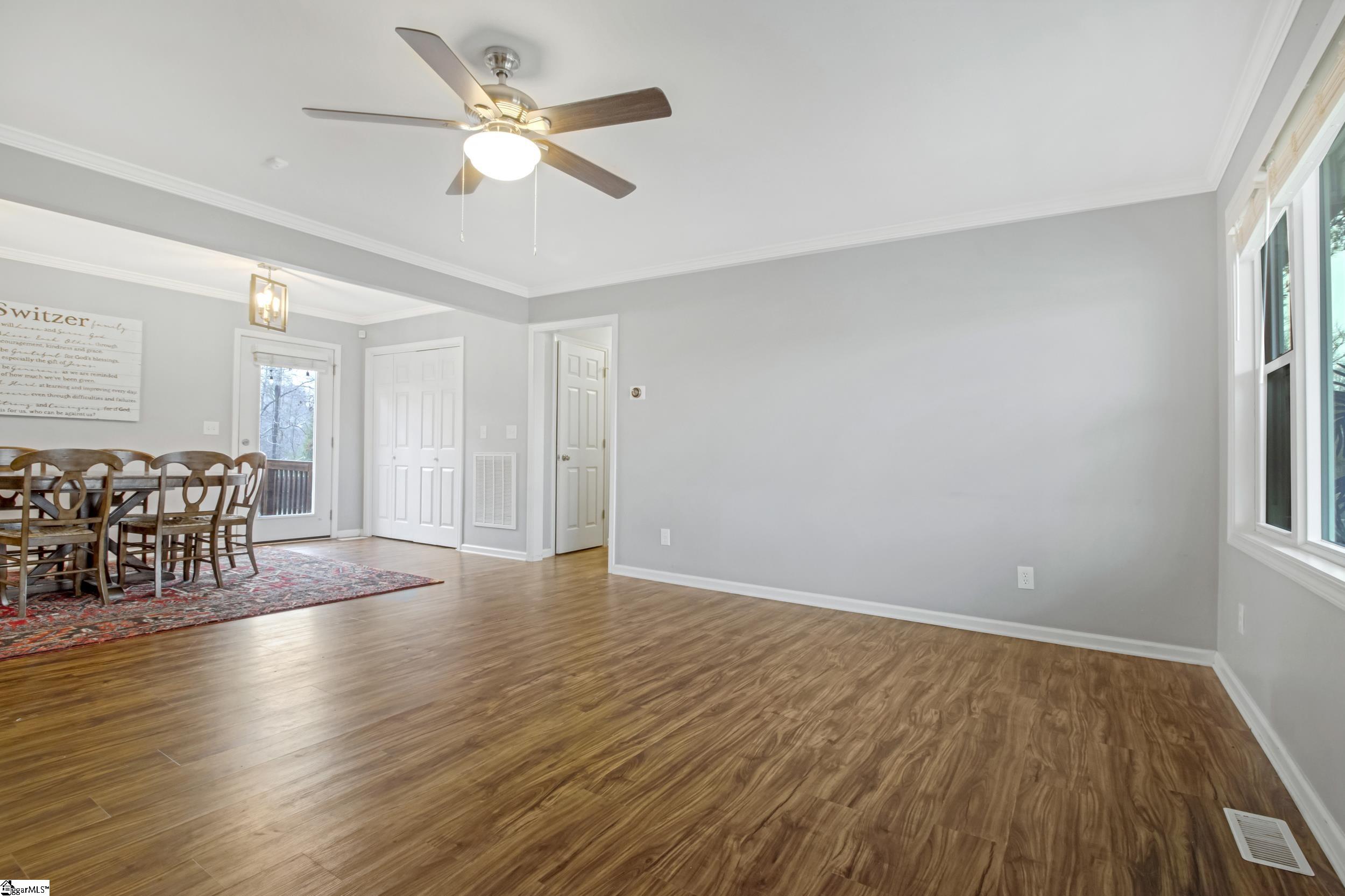 2438 Durbin Road Fountain Inn, SC 29644 - Photo 7 of 39