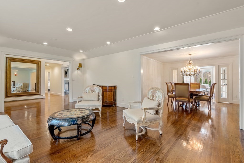 167 Laurel Road Brookline, MA 02467 - Photo 6 of 33