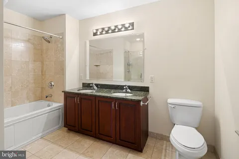 $549,000 | 901 North Penn Street, Unit F810, Philadelphia, PA 19123