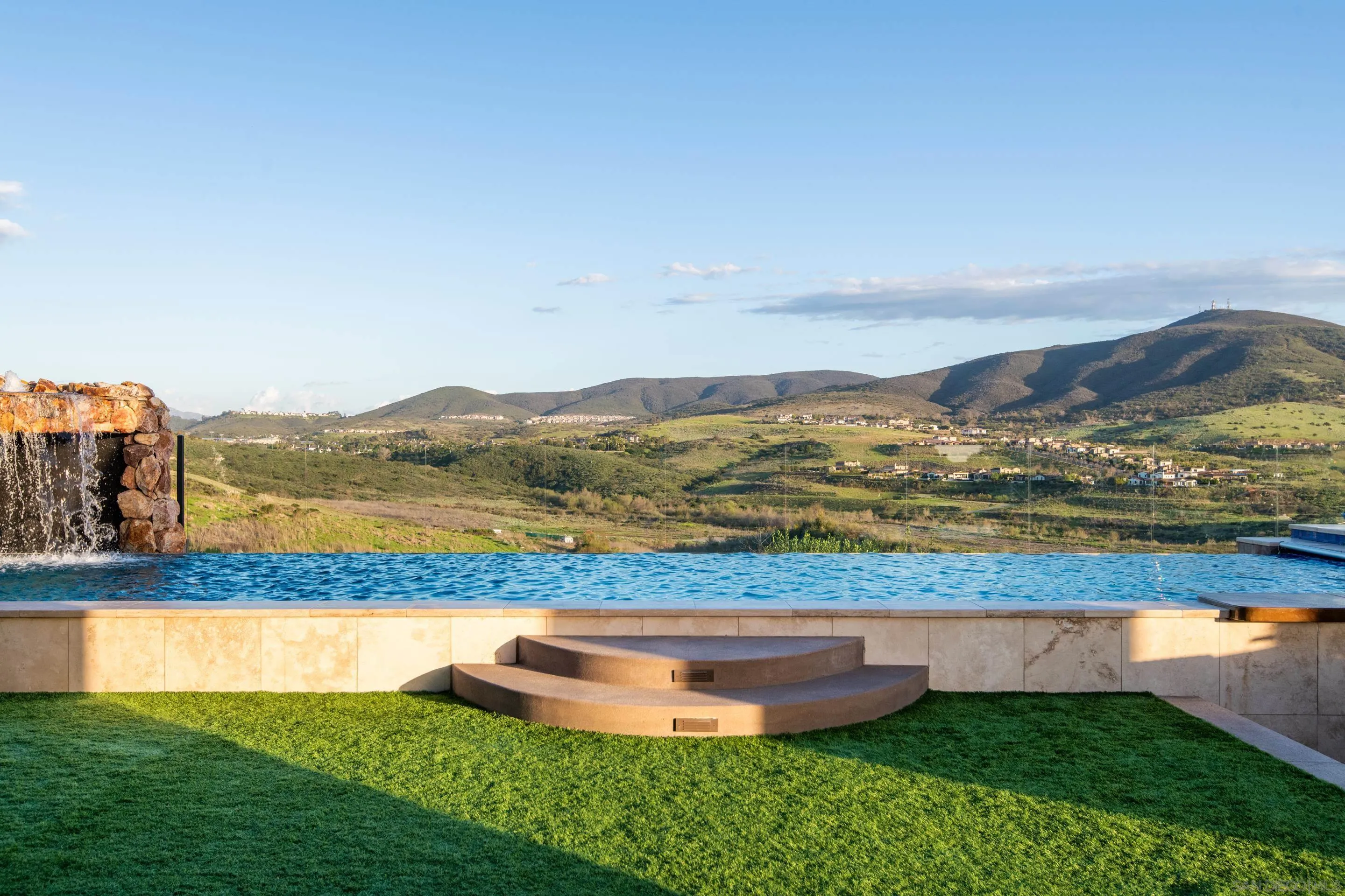 16339 Nicole Ridge Road San Diego, CA 92127 - Photo 9 of 56 a view of an ocean with beach