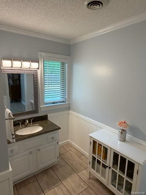 4790 Meridian Road Williamston, MI 48895 - Photo 9 of 24