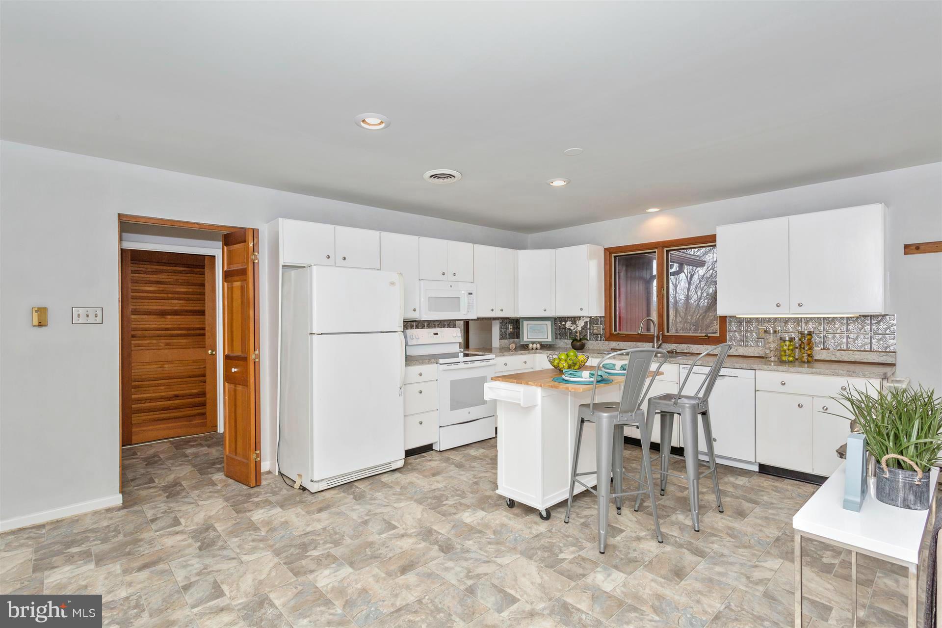 7816 Marker Road Middletown, MD 21769 - Photo 11 of 30 Kitchen