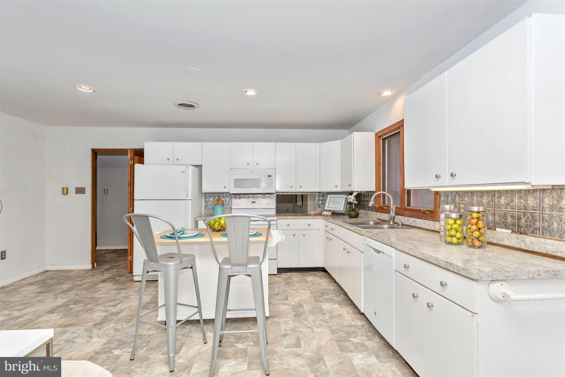 7816 Marker Road Middletown, MD 21769 - Photo 13 of 30 Kitchen