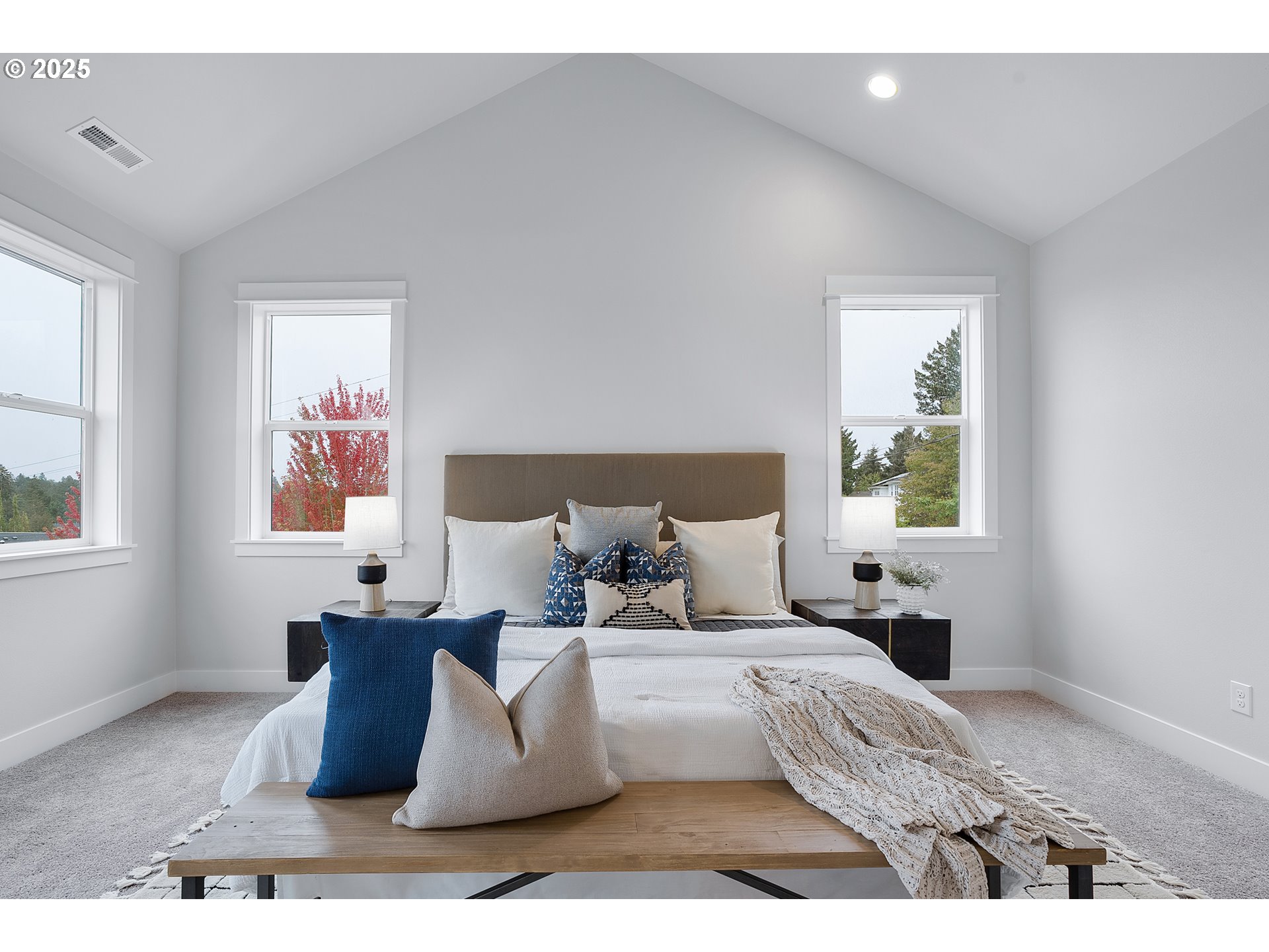 6008 Southwest 18th Drive Portland, OR 97239 - Photo 30 of 47