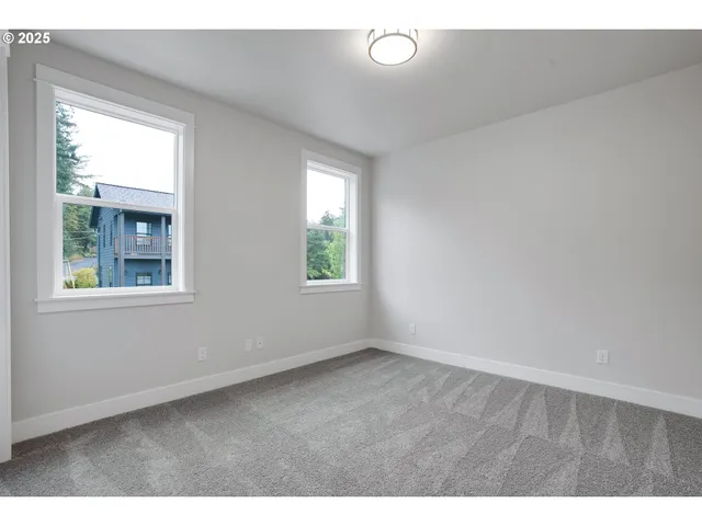 $929,860 | 6008 Southwest 18th Drive, Portland, OR 97239