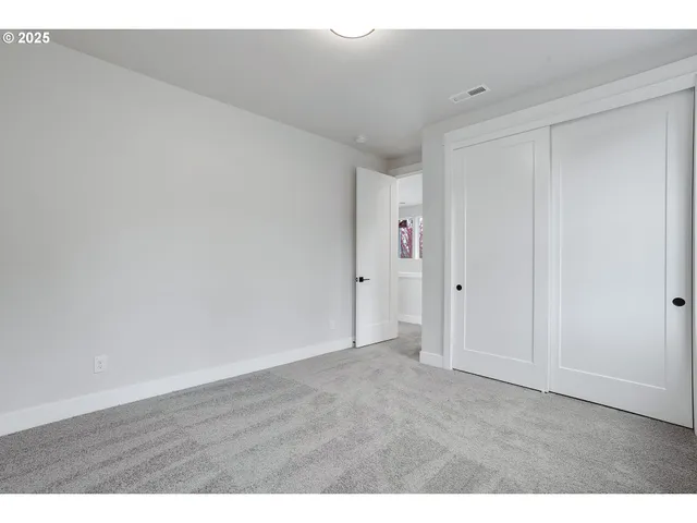 $929,860 | 6008 Southwest 18th Drive, Portland, OR 97239