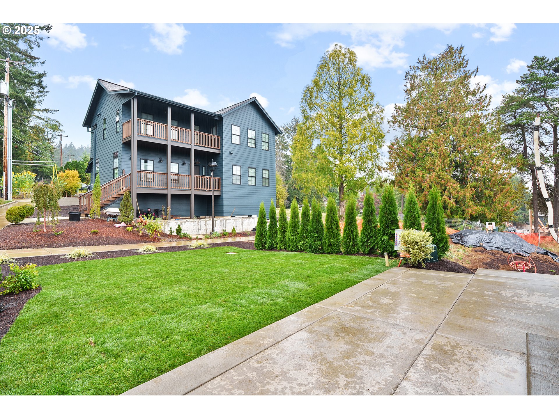 6008 Southwest 18th Drive Portland, OR 97239 - Photo 45 of 47