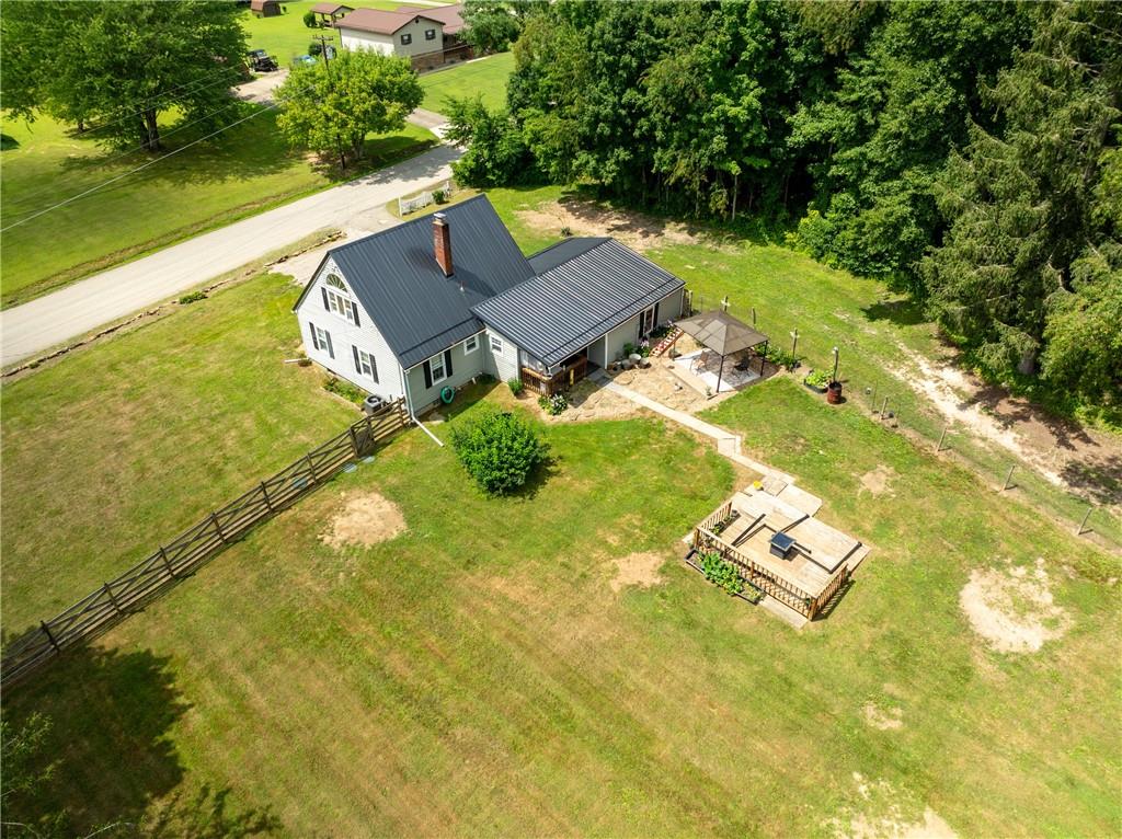 492 Mapletown Road Garards Fort, PA 15334 - Photo 11 of 26