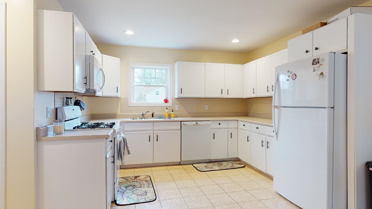 13 Hobbs Road Milton, VT 05468 - Photo 7 of 30 Gallery Image 7