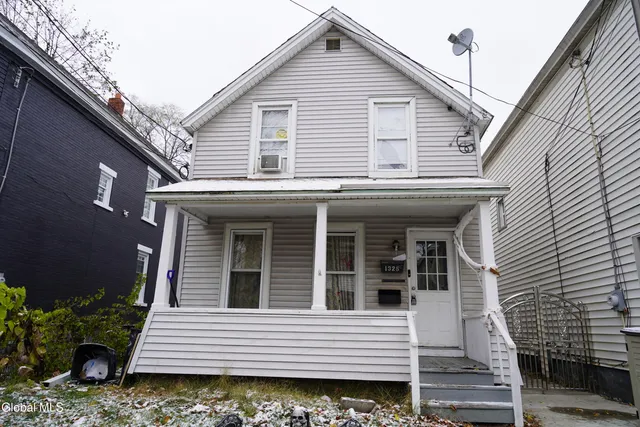 $239,888 | 1325 6th Avenue, Schenectady, NY 12303