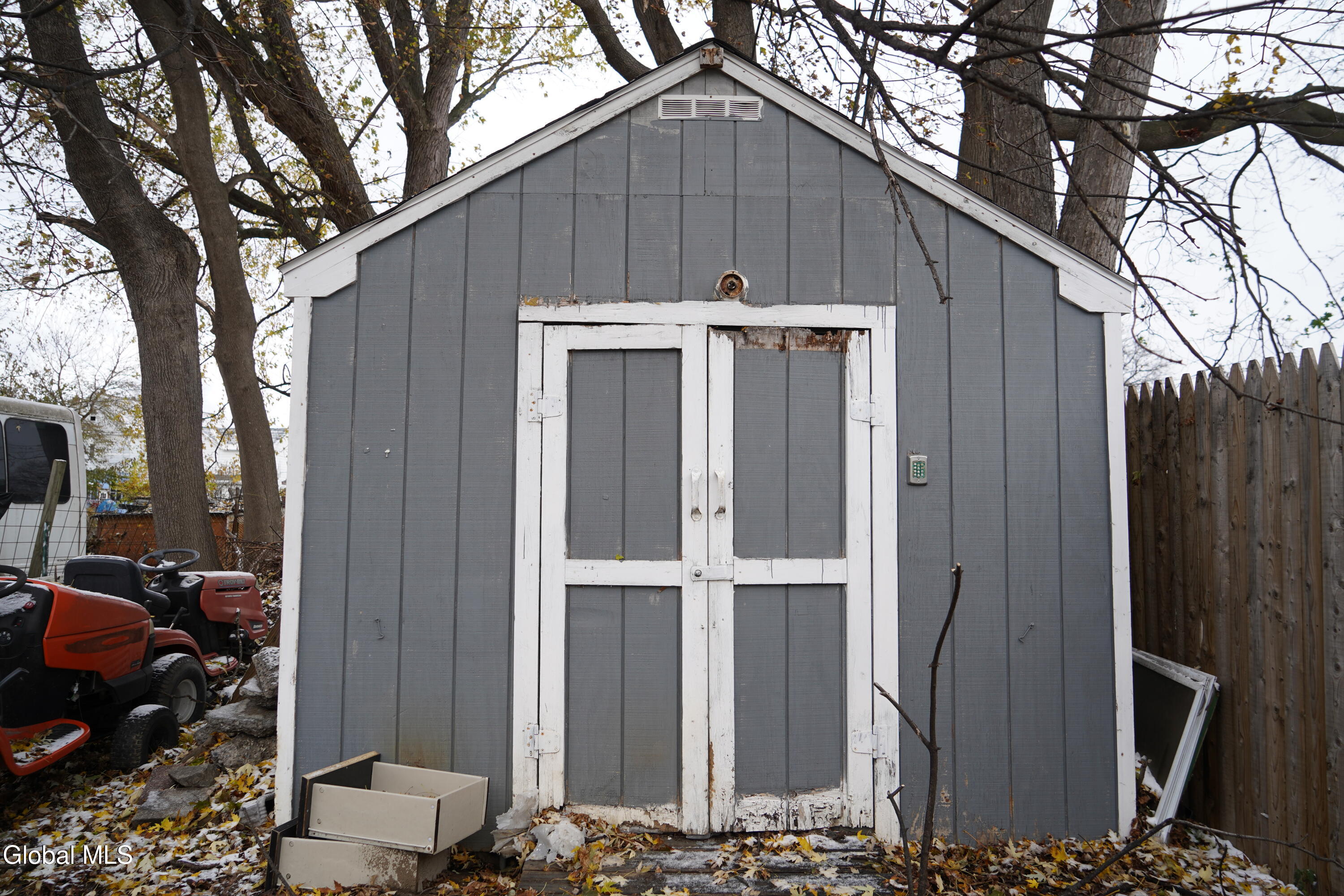 1325 6th Avenue Schenectady, NY 12303 - Photo 6 of 6 DSC01681