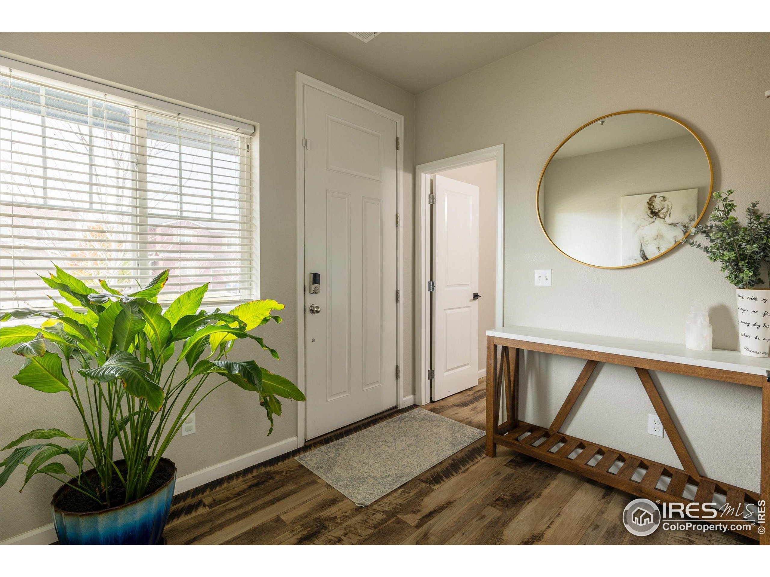 6120 Black Mesa Road Frederick, CO 80516 - Photo 4 of 34