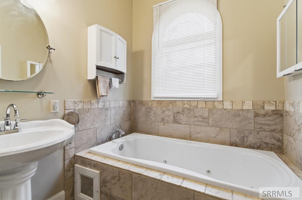 5934 South 45th Road West Idaho Falls, ID 83402 - Photo 19 of 42