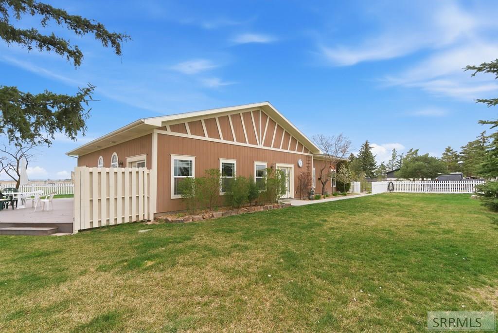 5934 South 45th Road West Idaho Falls, ID 83402 - Photo 25 of 42