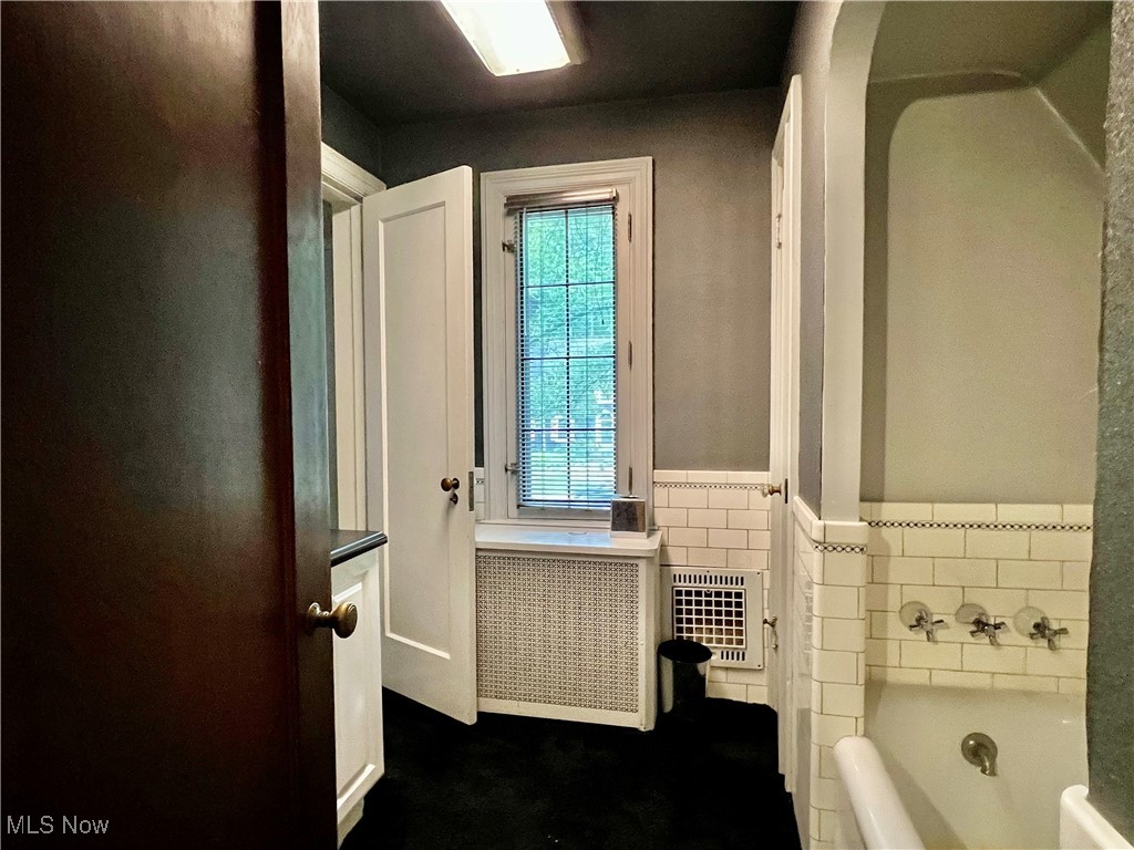 16215 Oakhill Road Cleveland, OH 44112 - Photo 27 of 41 Gallery Image 27