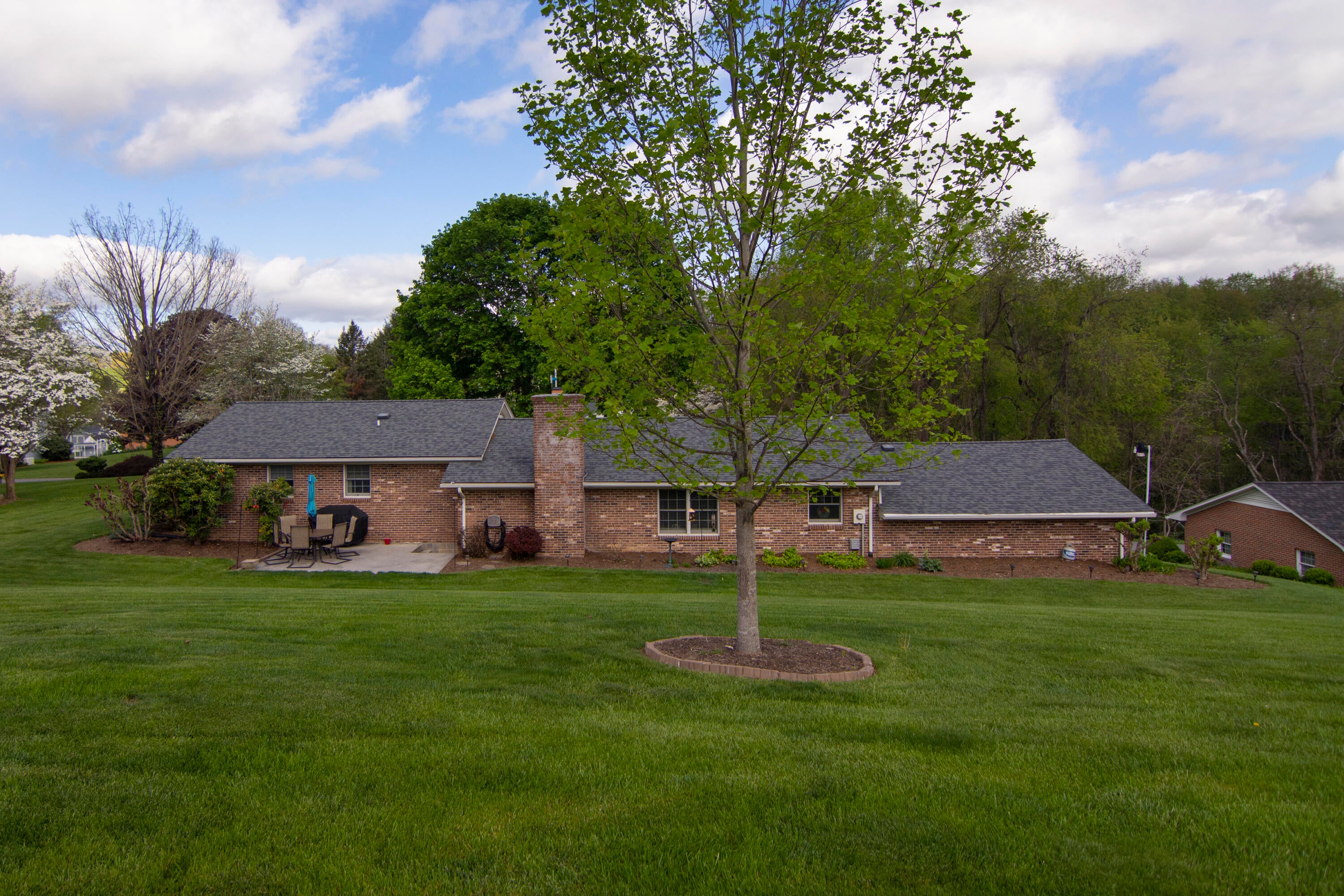 230 Rader Road Lewisburg, WV 24901 - Photo 8 of 46 Gallery Image 8