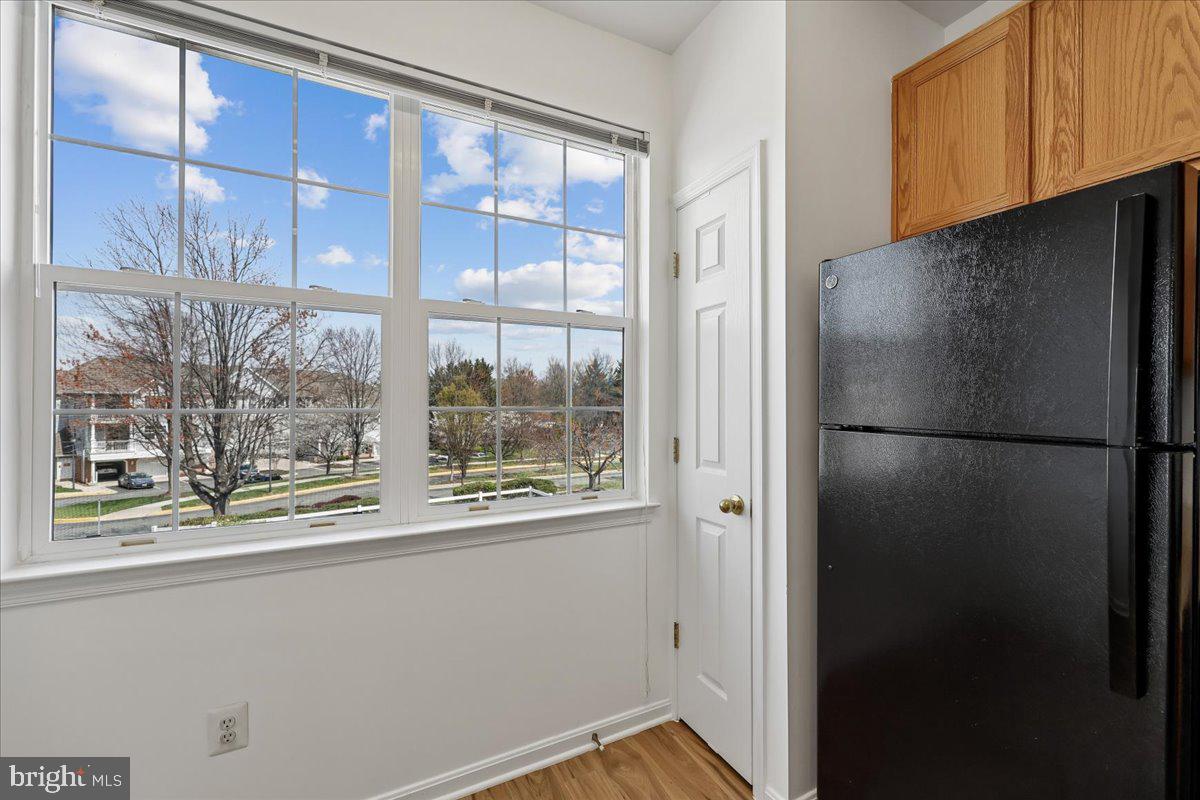 12700 Found Stone Road, Unit 206 Germantown, MD 20876 - Photo 18 of 38 Space for a table in the Kitchen