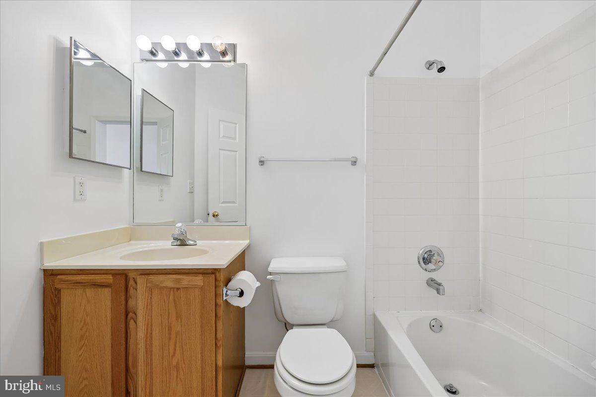 12700 Found Stone Road, Unit 206 Germantown, MD 20876 - Photo 30 of 38 Hall Bath