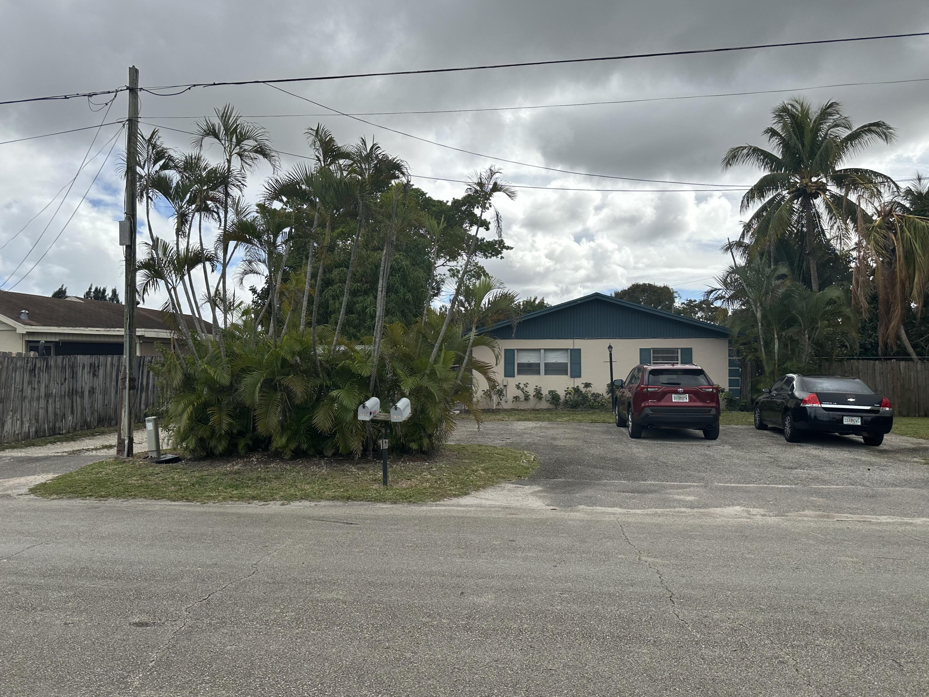 4034 Ruth Road Lake Worth, FL 33461 - Photo 8 of 10 IMG_5907