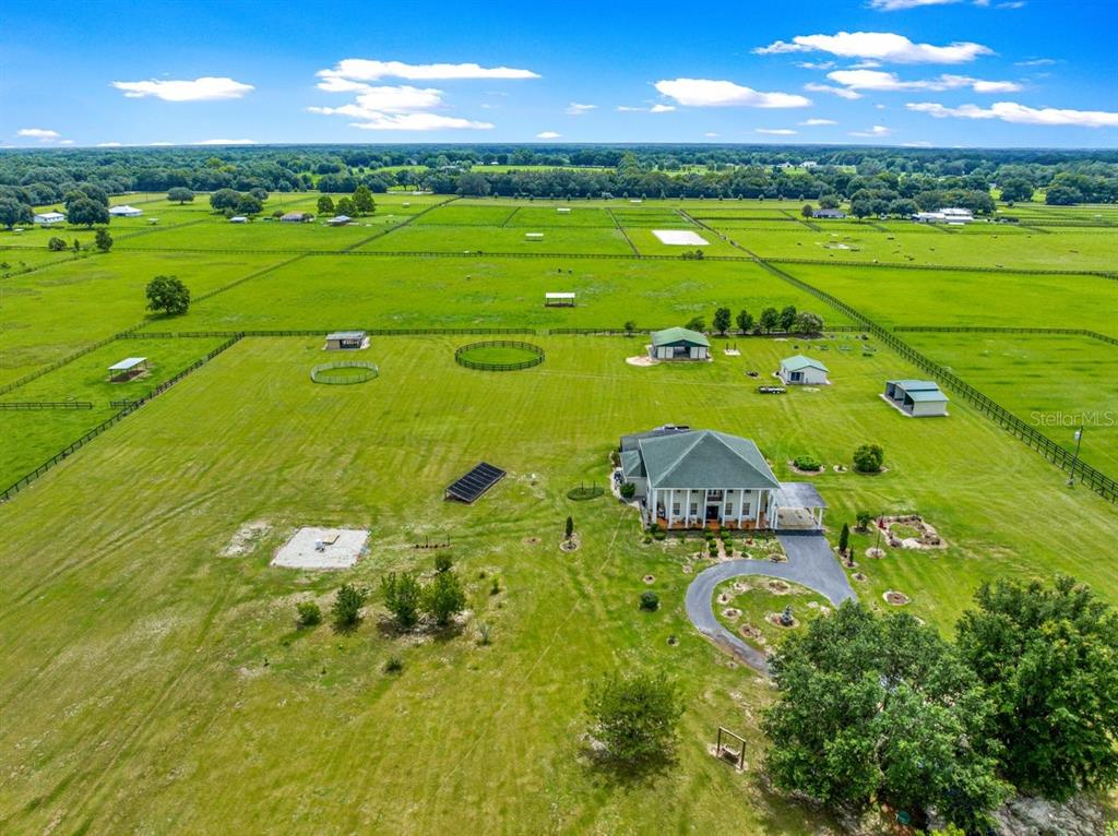 12345 Northeast 14th Avenue Anthony, FL 32617 - Photo 5 of 91 a view of a golf course with a big yard