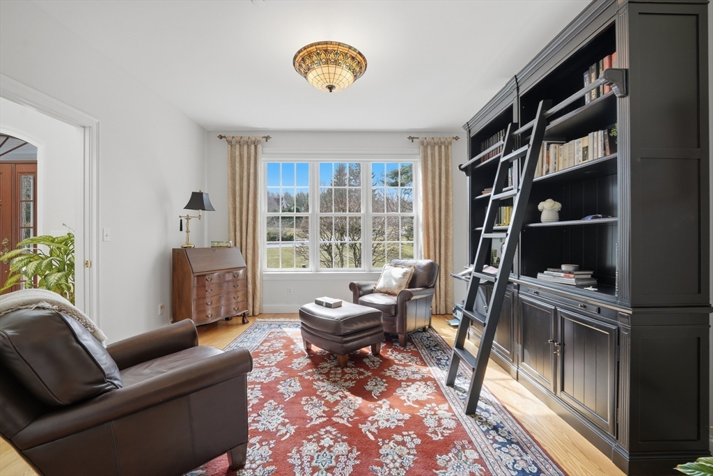 16 Falcon Heights Road Wilbraham, MA 01095 - Photo 17 of 42