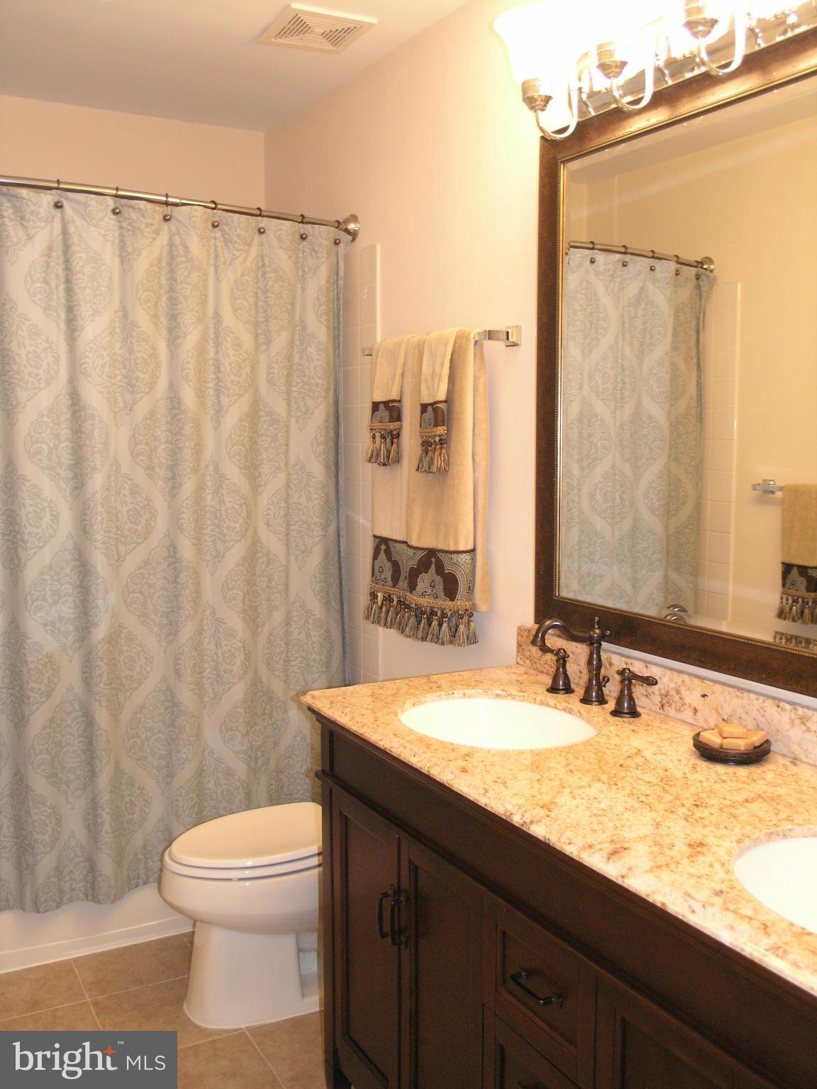 2443 Arctic Fox Way Reston, VA 20191 - Photo 19 of 30 Bath